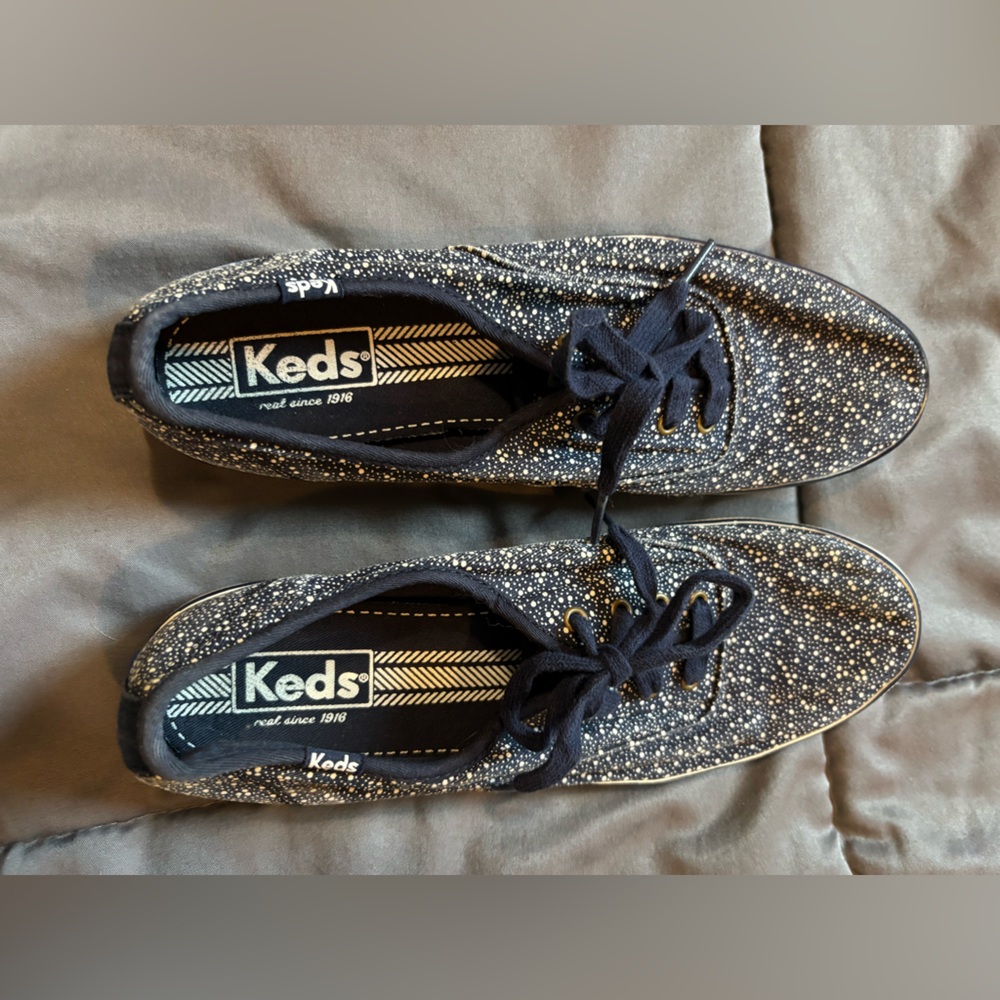 Keds Women’s Navy and White Speckled Sneakers